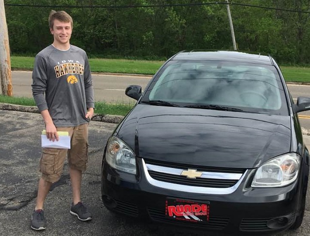  East Dubuque Chevy Cobalt Dealership